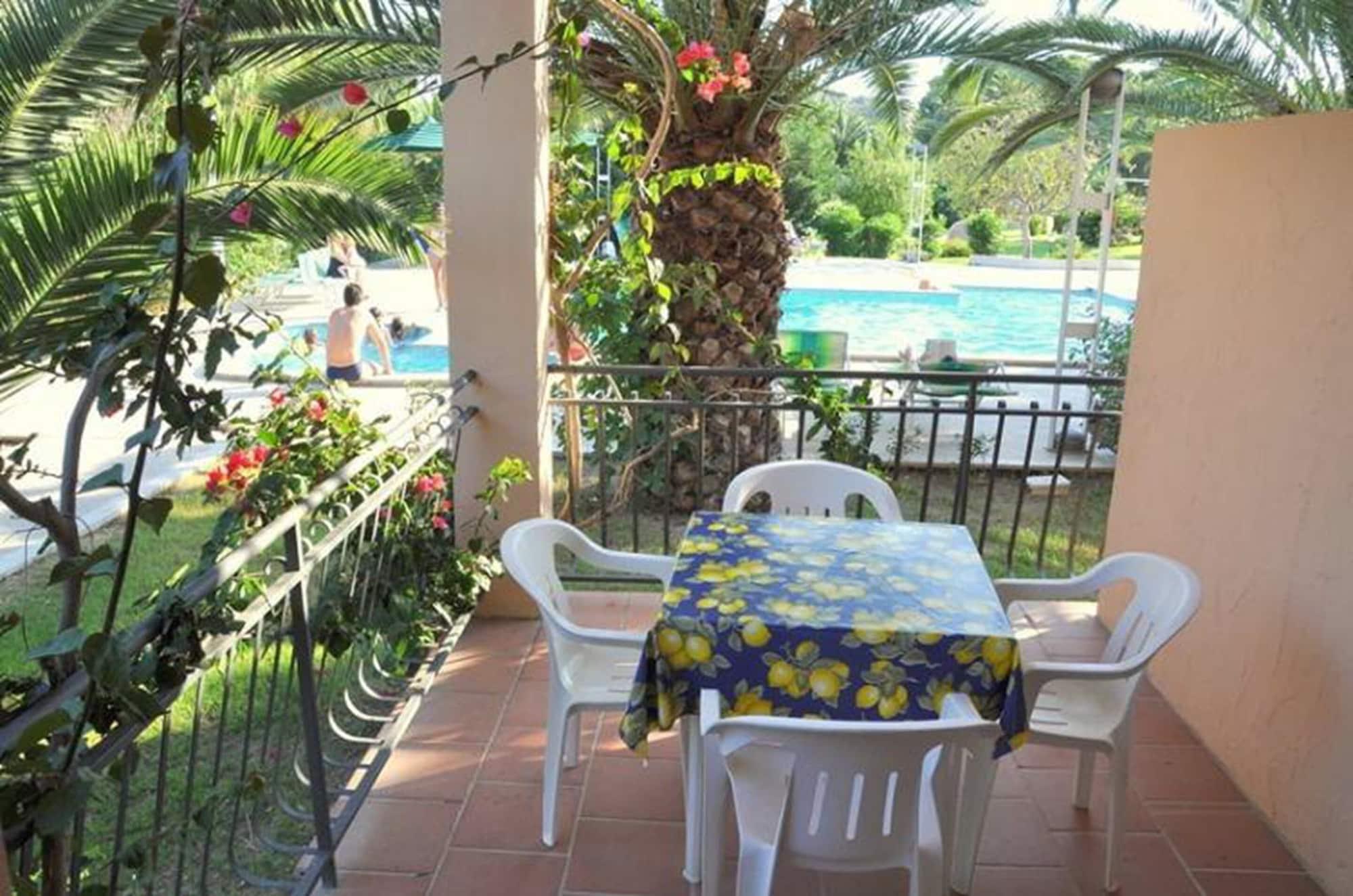 Aparthotel Green Village